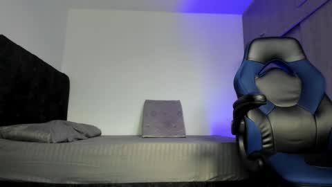 Snapshot of male_pussy chatting on October 20, 2025, 6:52 pm ADAM         online show from October 20, 2025, 6:52 pm