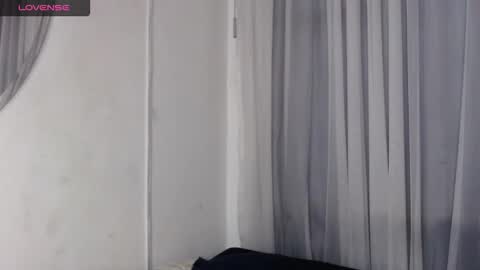 malejacs01 online show from November 15, 2025, 11:07 am