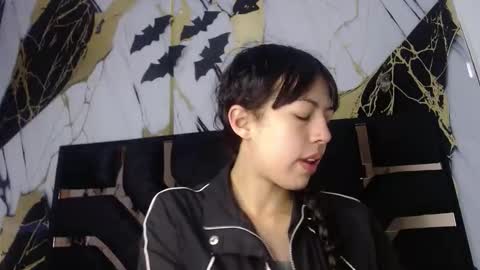 malejacs01 online show from December 15, 2025, 11:14 am