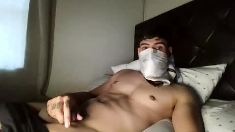 Snapshot of malekthick chatting on June 3, 2026, 2:33 pm malekthick online show from June 3, 2026, 2:33 pm