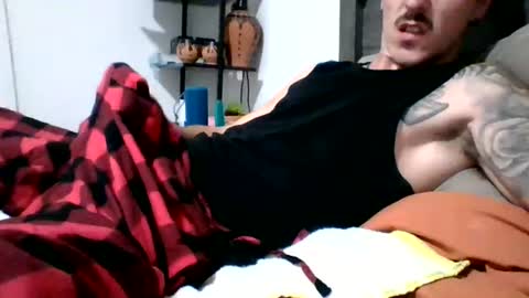 Snapshot of malemuscle11 chatting on August 3, 2026, 8:01 pm Men online show from August 3, 2026, 8:01 pm