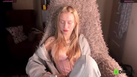 Snapshot of malenaernman chatting on April 19, 2026, 10:58 am Malena online show from April 19, 2026, 10:58 am