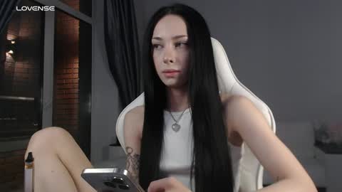 piu online show from April 4, 2026, 3:09 pm