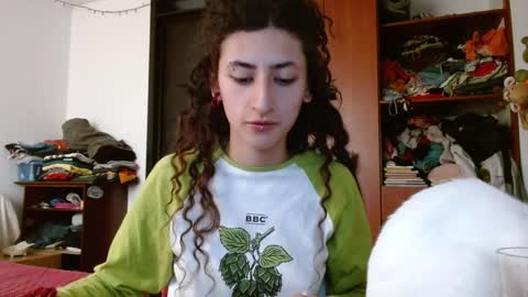 Malita online show from December 2, 2025, 9:54 pm