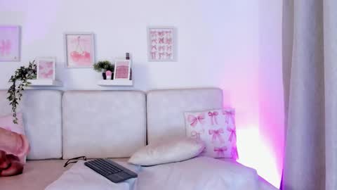 Malka online show from November 5, 2025, 8:42 pm