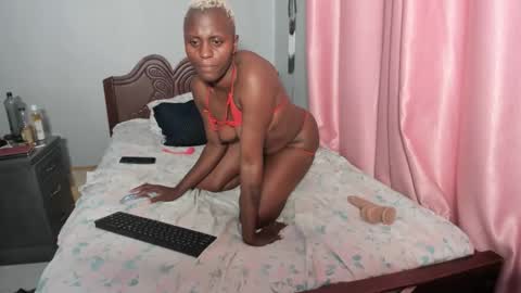 Snapshot of malkianyuki chatting on November 15, 2025, 10:26 pm malkianyuki online show from November 15, 2025, 10:26 pm