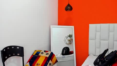 Snapshot of malu_horny_69 chatting on January 7, 2025, 7:28 pm Melanie online show from January 7, 2025, 7:28 pm