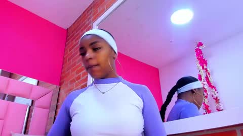 Snapshot of malu_horny_69 chatting on March 9, 2025, 1:48 pm Melanie online show from March 9, 2025, 1:48 pm