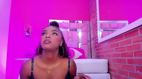 Snapshot of malu_hot69 chatting on May 27, 2026, 3:20 pm Malu online show from May 27, 2026, 3:20 pm