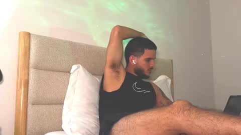 Snapshot of maluma09 chatting on October 27, 2025, 9:41 pm maluma09 online show from October 27, 2025, 9:41 pm