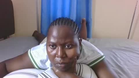 mamasita2023 online show from February 10, 2025, 9:25 am