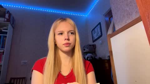 Snapshot of mamieengstrom chatting on November 21, 2025, 7:40 am mamieengstrom online show from November 21, 2025, 7:40 am