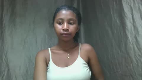 Snapshot of mamieriela chatting on April 14, 2026, 5:30 pm mamieriela online show from April 14, 2026, 5:30 pm