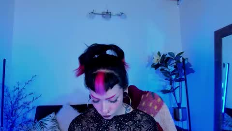 Snapshot of mamushka_ chatting on January 16, 2026, 7:18 pm online show from January 16, 2026, 7:18 pm