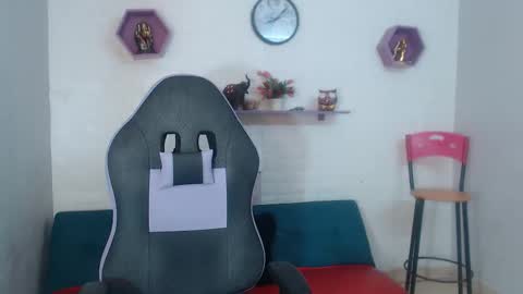 man_san11 online show from December 20, 2025, 4:25 pm