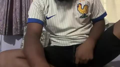 Snapshot of mananmathew95 chatting on July 6, 2026, 10:12 am mananmathew95 online show from July 6, 2026, 10:12 am