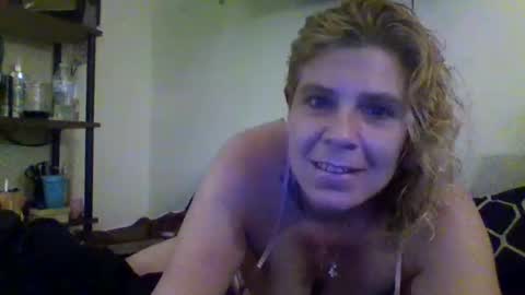 Snapshot of mandilube39 chatting on April 28, 2026, 5:45 am mindy22 online show from April 28, 2026, 5:45 am