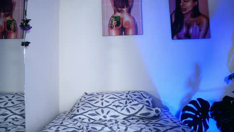 Snapshot of mandy_l33_ chatting on February 8, 2025, 10:19 pm mandy_l33_ online show from February 8, 2025, 10:19 pm