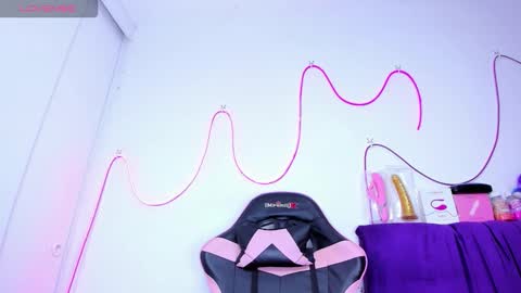 Mandy Mosquera online show from February 19, 2026, 10:06 pm