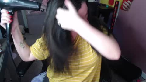 MandyBabyXXX online show from December 2, 2024, 1:25 am