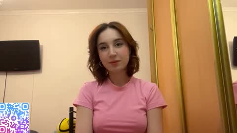 Snapshot of mandykarth chatting on December 15, 2025, 2:10 pm Mia online show from December 15, 2025, 2:10 pm