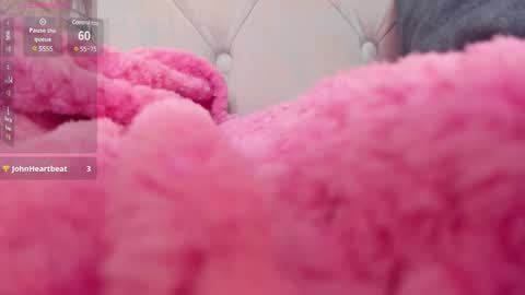 Snapshot of mandyminx66 chatting on December 18, 2024, 10:46 pm Mandy Val online show from December 18, 2024, 10:46 pm