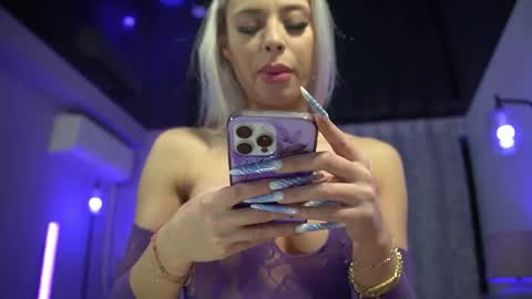 Snapshot of mandypeas chatting on January 16, 2026, 7:34 am Anto Lovense is Active My pleasure is in your hands Private is Open online show from January 16, 2026, 7:34 am