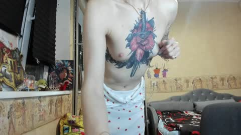 Snapshot of mandyshine chatting on April 4, 2026, 5:10 pm Mandy online show from April 4, 2026, 5:10 pm