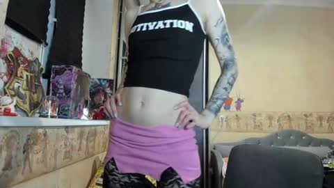 Snapshot of mandyshine chatting on May 1, 2026, 6:01 pm Mandy online show from May 1, 2026, 6:01 pm