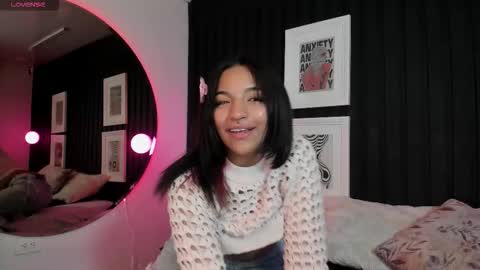 manelyk_evanss online show from March 25, 2026, 5:52 pm