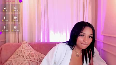 manelyk_evanss online show from May 10, 2026, 12:54 pm