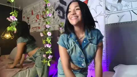 manelyk_evanss online show from May 13, 2026, 6:16 pm