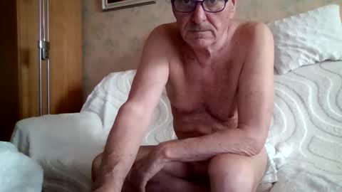 Snapshot of manes5858 chatting on April 18, 2026, 1:59 pm manes5858 online show from April 18, 2026, 1:59 pm