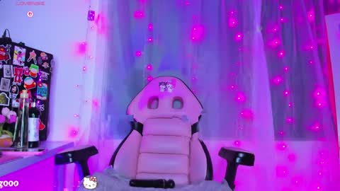 Snapshot of mangoshake_ chatting on April 10, 2026, 4:50 am Manguito online show from April 10, 2026, 4:50 am