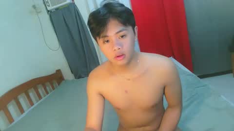 Snapshot of manhattan_men18 chatting on October 1, 2025, 7:20 pm JM18 online show from October 1, 2025, 7:20 pm