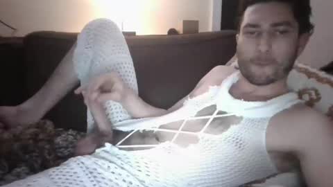 maninhoes online show from February 23, 2025, 5:12 am