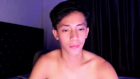 Snapshot of manofyour_lustxx chatting on December 5, 2025, 3:52 pm MR. JAY online show from December 5, 2025, 3:52 pm