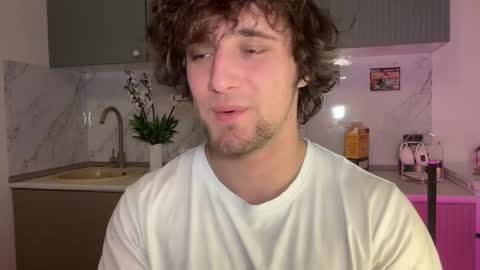 Snapshot of manolein chatting on November 1, 2025, 3:36 pm manolein online show from November 1, 2025, 3:36 pm