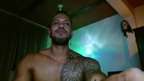 Manolo online show from November 19, 2025, 1:38 am