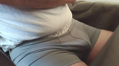 mantoy2000 online show from April 10, 2026, 2:44 pm