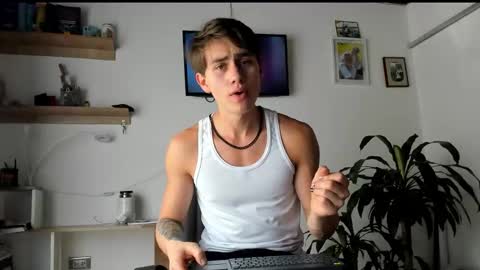 manucute 23  online show from February 27, 2026, 7:58 pm