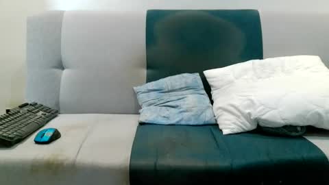 Snapshot of manuel0909090 chatting on July 27, 2026, 8:32 am manuel0909090 online show from July 27, 2026, 8:32 am