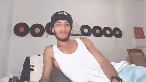 Manuel RL online show from March 7, 2025, 6:43 pm