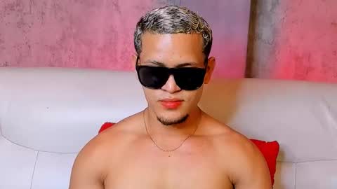 Snapshot of manuel_fpg chatting on December 22, 2025, 2:30 am Manuel online show from December 22, 2025, 2:30 am