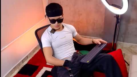 Snapshot of manuel_fpg chatting on March 16, 2026, 10:03 pm Manuel online show from March 16, 2026, 10:03 pm