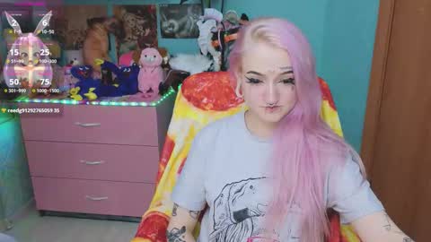 Manuela online show from September 12, 2025, 4:07 pm