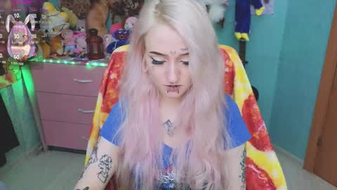 Manuela online show from November 4, 2025, 8:08 pm