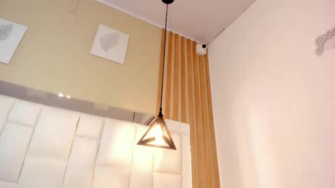 manu 3 online show from February 10, 2025, 2:19 am