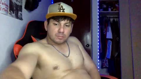 Snapshot of manuelle_francesco chatting on October 4, 2025, 4:32 am Manu online show from October 4, 2025, 4:32 am