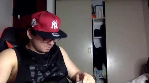 Snapshot of manuelle_francesco chatting on December 21, 2025, 11:01 pm Manu online show from December 21, 2025, 11:01 pm